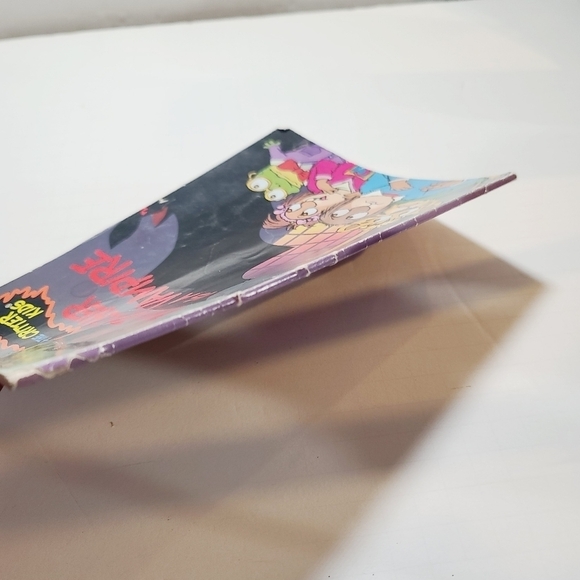 Vintage 1994 My Teacher is a Vampire LC + the Critter Kids Halloween Book - Picture 4 of 10